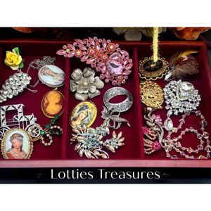 LottiesTreasure Live Jewelry Shows -  Follow to be notified when I go Li…